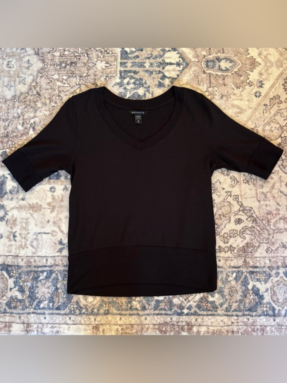 Athleta Black V-Neck Short Sleeve Top